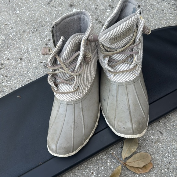 Sperry Saltwater Seersucker Grey Boots Women’s Size 6.5 GUC Side Zipper - Picture 2 of 6